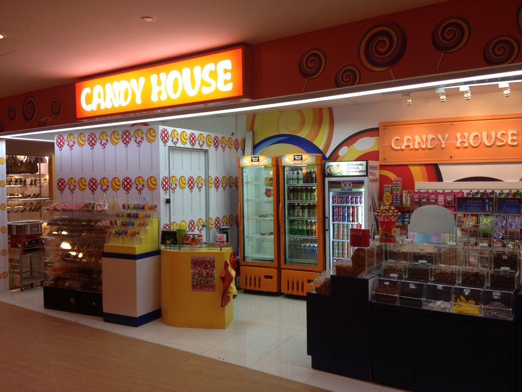 Candy House Downtown East shop
